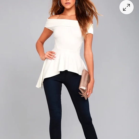 BRAND NEW WITH TAGS White Lulus off the shoulder shirt - Picture 3 of 5